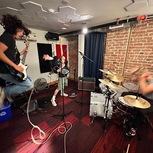 Music City Hotel - The San Francisco Music Experience